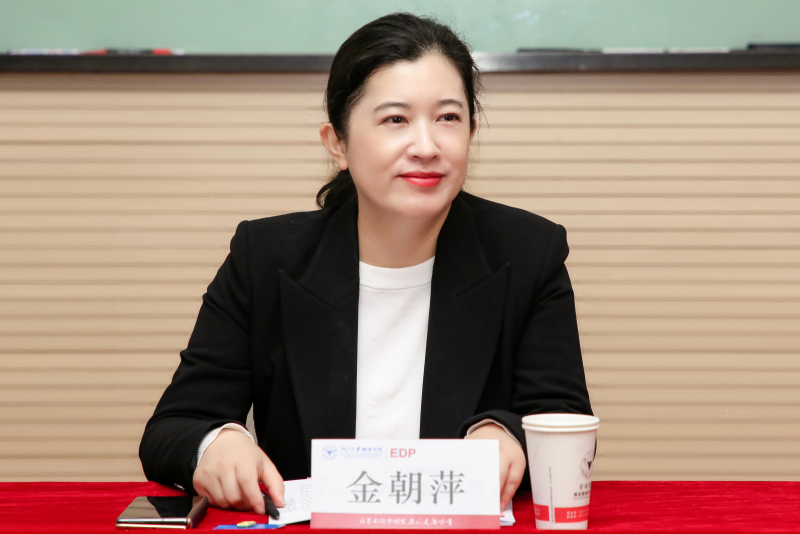 17394359834672636o80.png Vsport体育首期“东方优才”青年骨干培训班 金朝萍.PNG