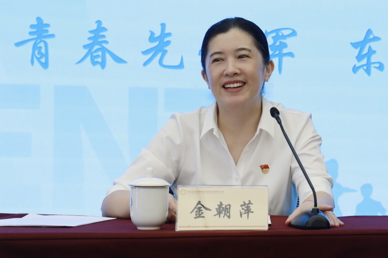 金朝萍的青年主题教育专题党课.jpg