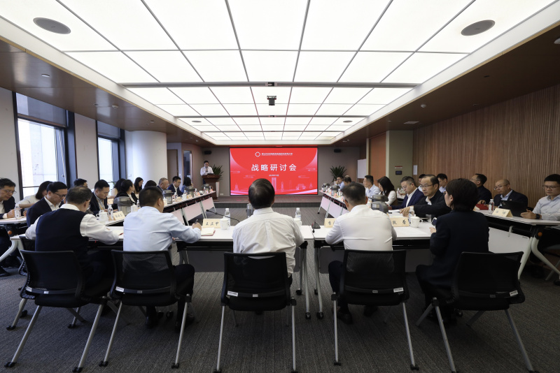 1761894292829349uzTt.jpg Vsport体育召开“十五五”战略规划研讨会1.jpg